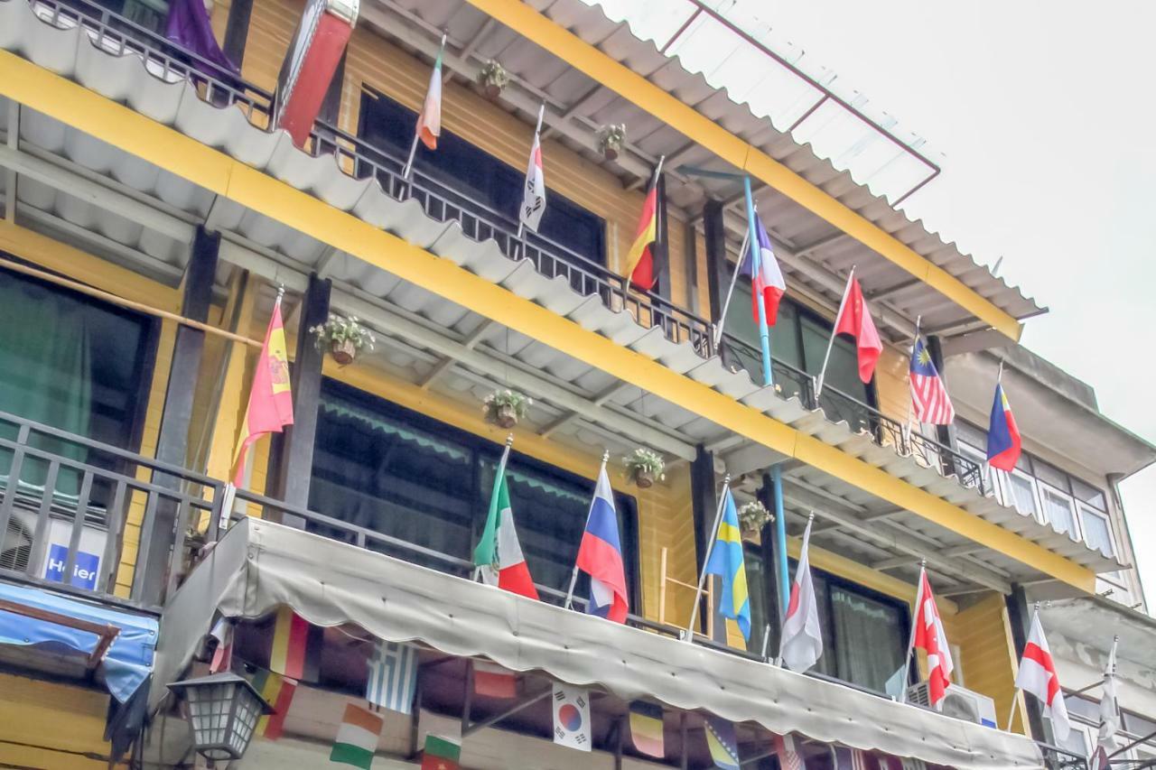 Babo House Bangkok Hotel Buitenkant foto