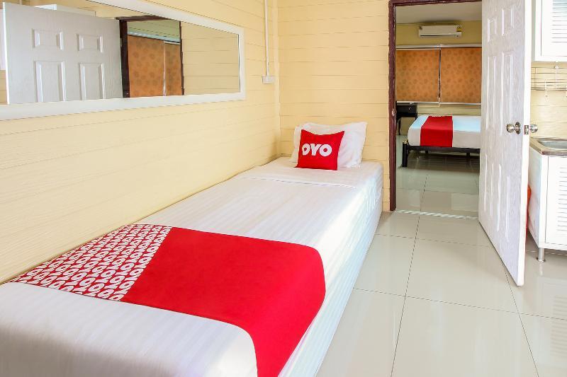Babo House Bangkok Hotel Buitenkant foto